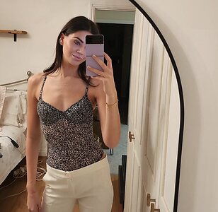 Emily Canham leaked photo #7