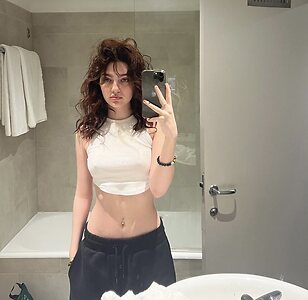Emily Carey leaked photo #76