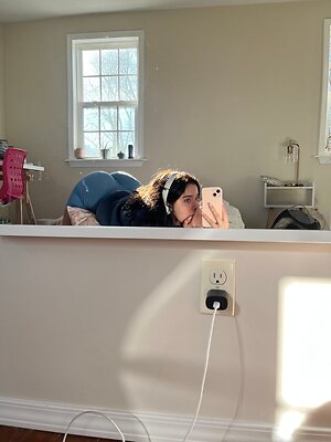 Emily Cocea leaked photo #10