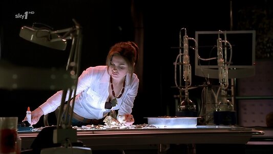 Emily Deschanel leaked photo #25