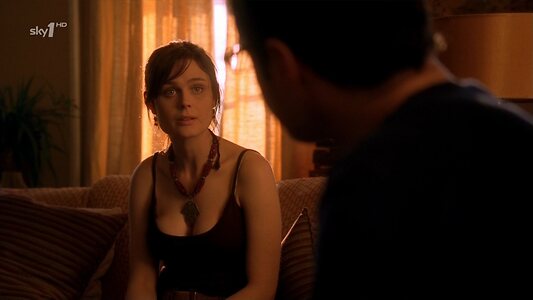 Emily Deschanel leaked photo #27