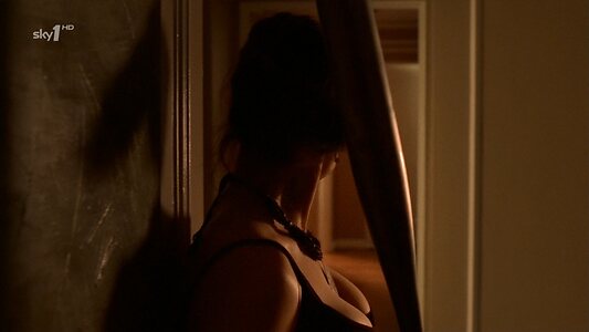 Emily Deschanel leaked photo #34