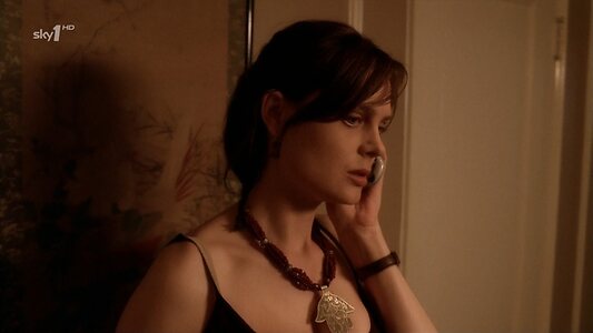 Emily Deschanel leaked photo #42