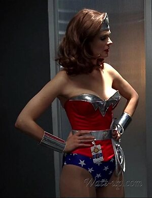 Emily Deschanel leaked photo #47