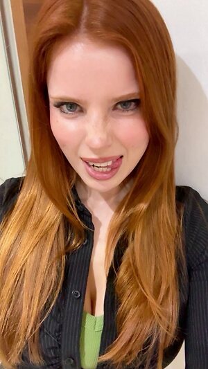 Emily Deyt-Aysage leaked photo #18