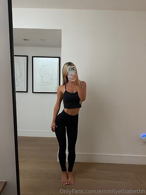 Emily Elizabeth leaked photo #300