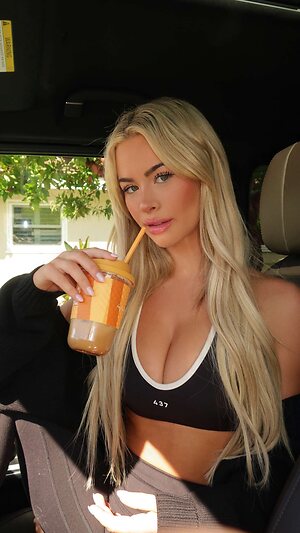 Emily Elizabeth leaked photo #360
