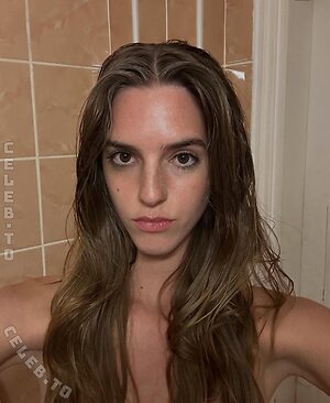 Emily Feld Nude Leaked Photo #109
