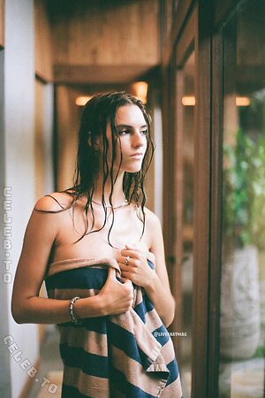 Emily Feld Nude Leaked Photo #297