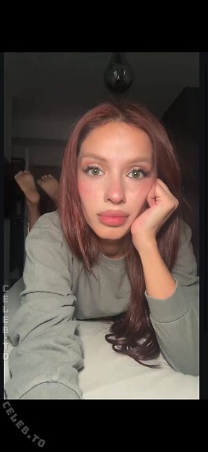 Emily Furz leaked photo #22