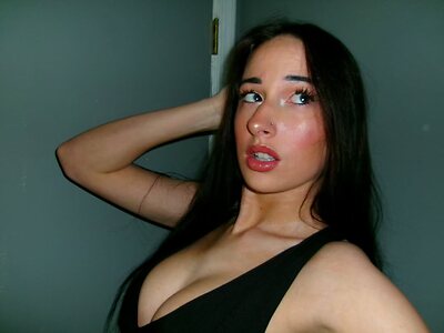 Emily Jaye leaked photos