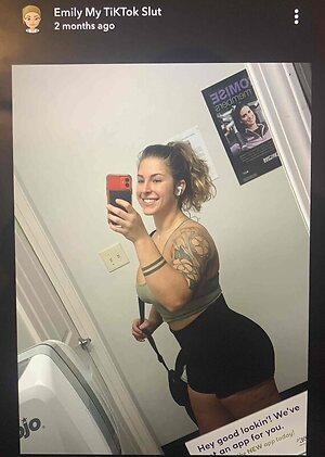 Emily Joel leaked photo #5