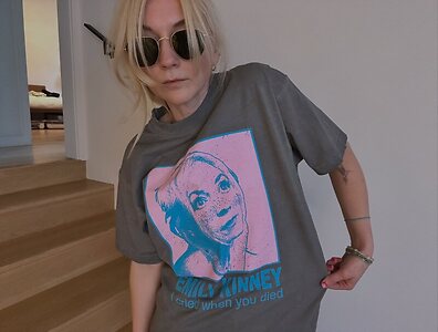 Emily Kinney leaked photo #9