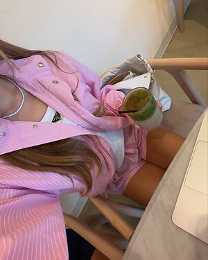 Emily Landon leaked photo #14