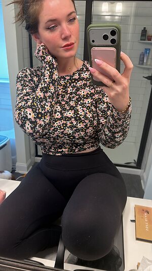 Emily Lynne leaked photo #78