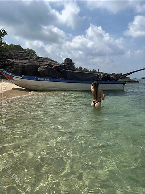 Emily Maurer Nude Leaked Photo #3