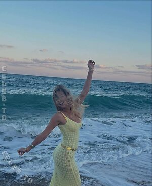 Emily Maurer Nude Leaked Photo #21