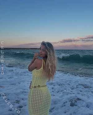 Emily Maurer Nude Leaked Photo #24