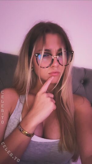 Emily Maurer Nude Leaked Photo #48