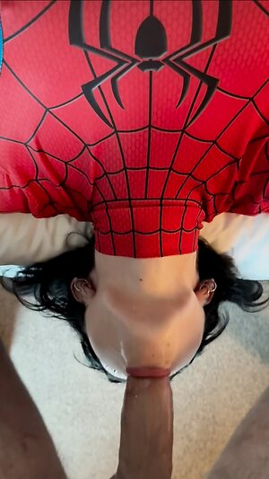 Emily Oram leaked photo #21