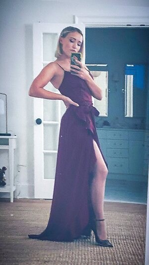Emily Osment Hot Nude Leaked Photo #17