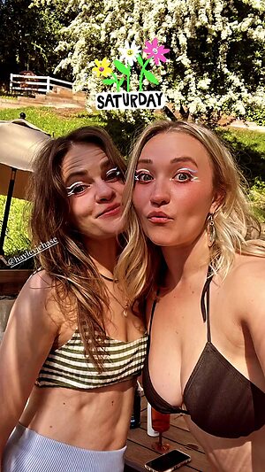 Emily Osment Hot