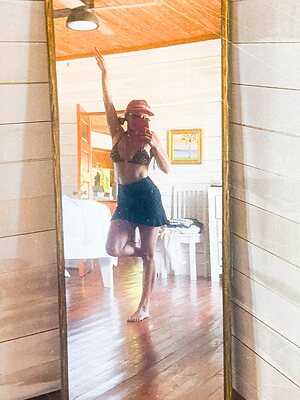 Emily Osment Hot