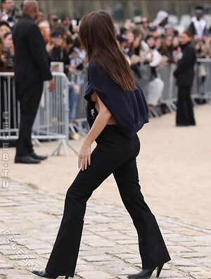 Emily Ratajkowski Nude Leaked Photo #73