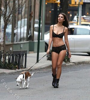 Emily Ratajkowski leaked photo #376