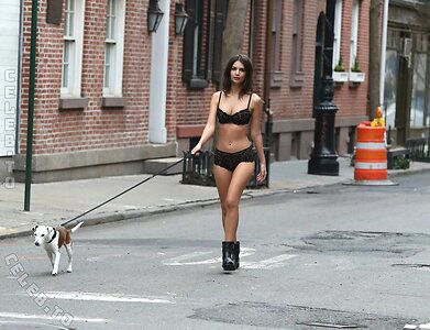 Emily Ratajkowski leaked photo #377