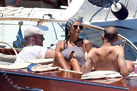 Emily Ratajkowski Nude Leaked Photo #416