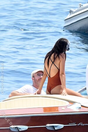 Emily Ratajkowski Nude Leaked Photo #421