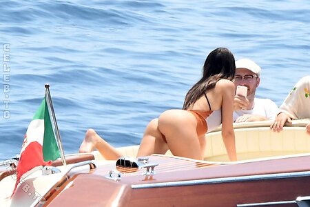 Emily Ratajkowski Nude Leaked Photo #440