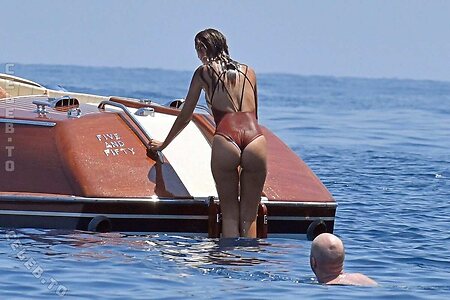 Emily Ratajkowski leaked photo #459