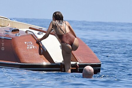 Emily Ratajkowski leaked photo #460