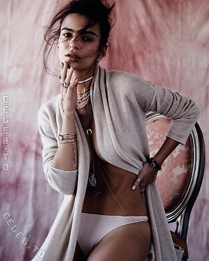 Emily Ratajkowski leaked photo #472