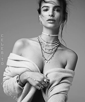 Emily Ratajkowski leaked photo #477