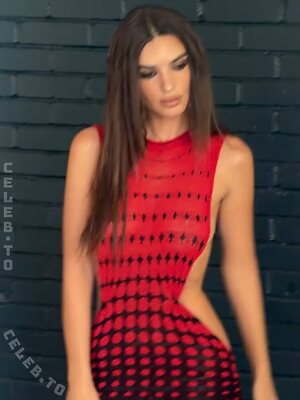 Emily Ratajkowski leaked photo #720