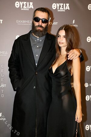 Emily Ratajkowski leaked photo #805