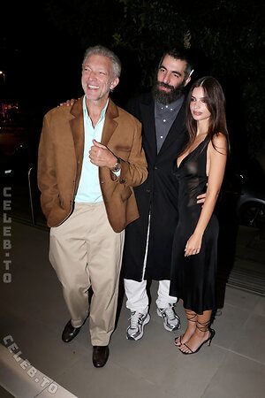 Emily Ratajkowski leaked photo #813