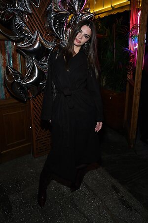 Emily Ratajkowski leaked photo #986