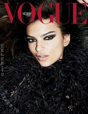 Emily Ratajkowski leaked photo #990