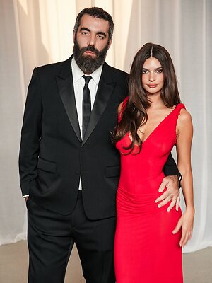 Emily Ratajkowski leaked photo #1002