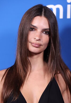 Emily Ratajkowski leaked photo #1018