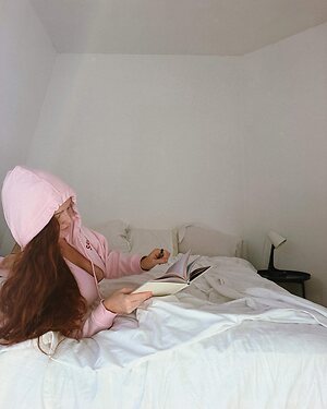Emilybarch leaked photo #19