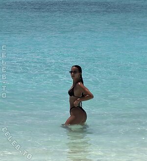 emilykhll leaked photo #8
