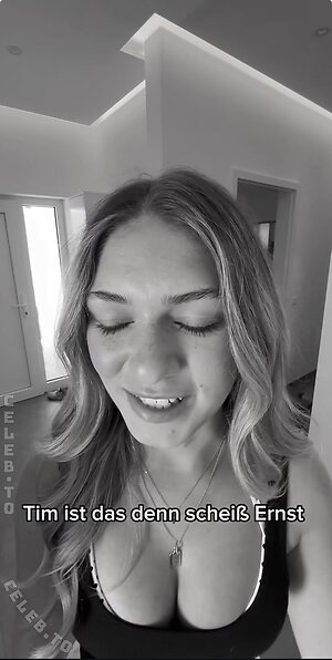 Emilylior leaked photo #160