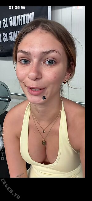 Emilylior leaked photo #192