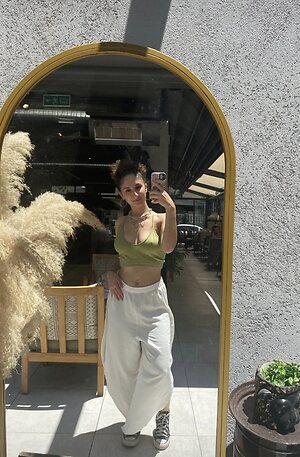 Emine Akçaylı leaked photo #10