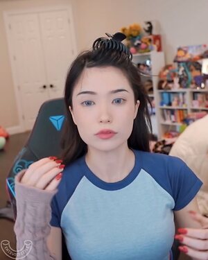 Emiru leaked photo #265